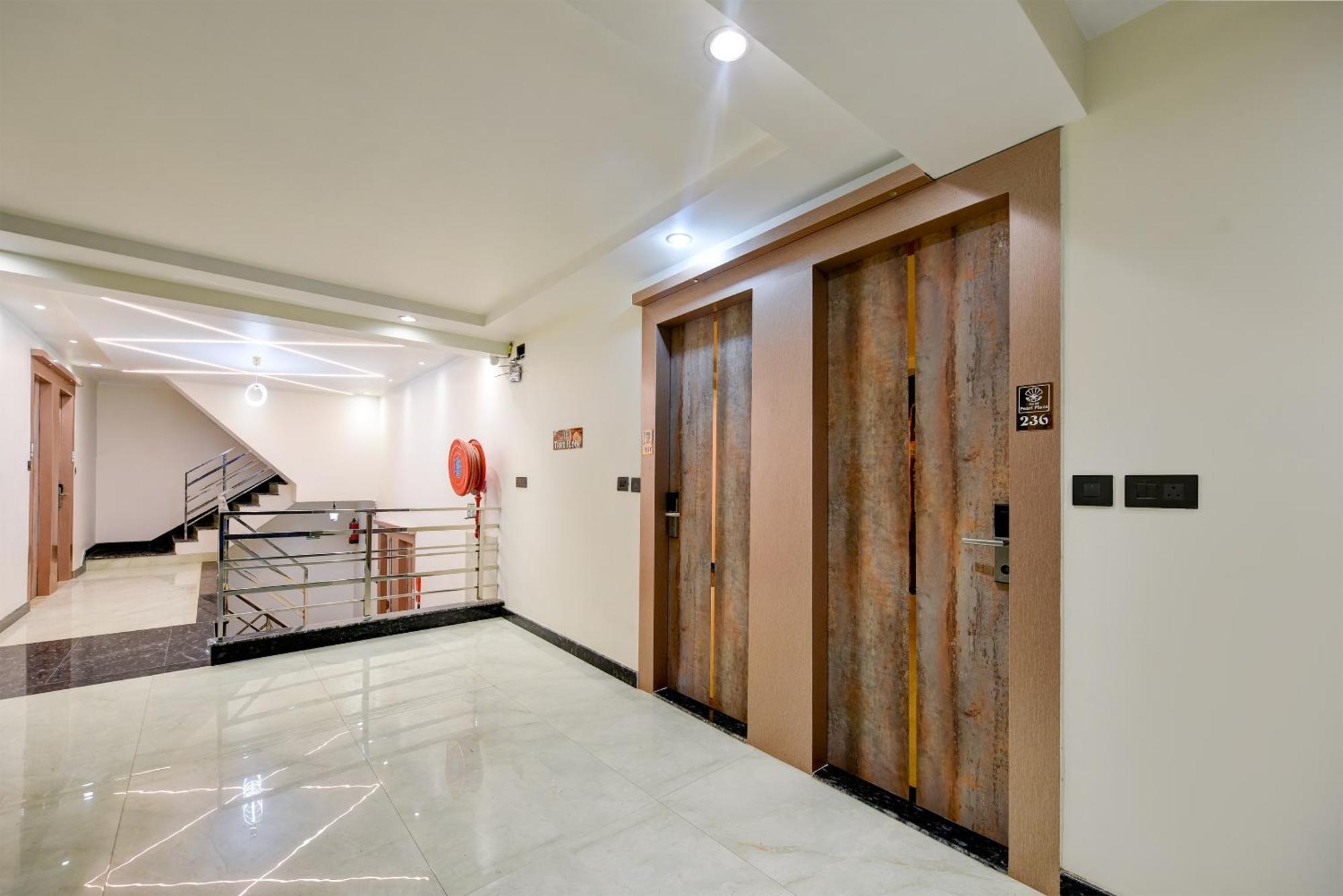 The Pearl Plaza Hotel In City Centre - Near New Delhi Railway Station Buitenkant foto