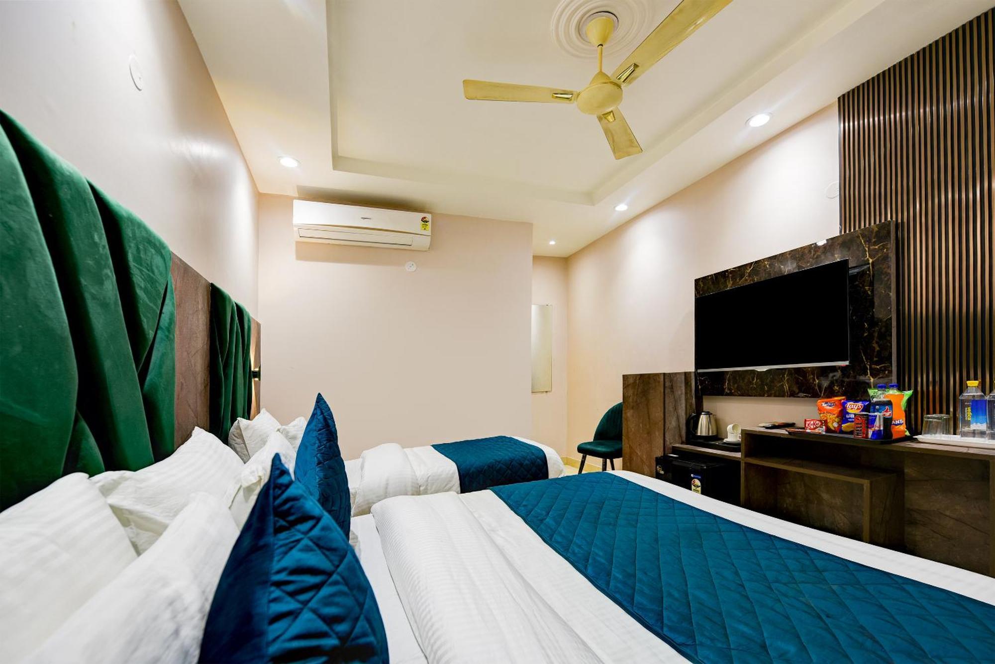 The Pearl Plaza Hotel In City Centre - Near New Delhi Railway Station Buitenkant foto