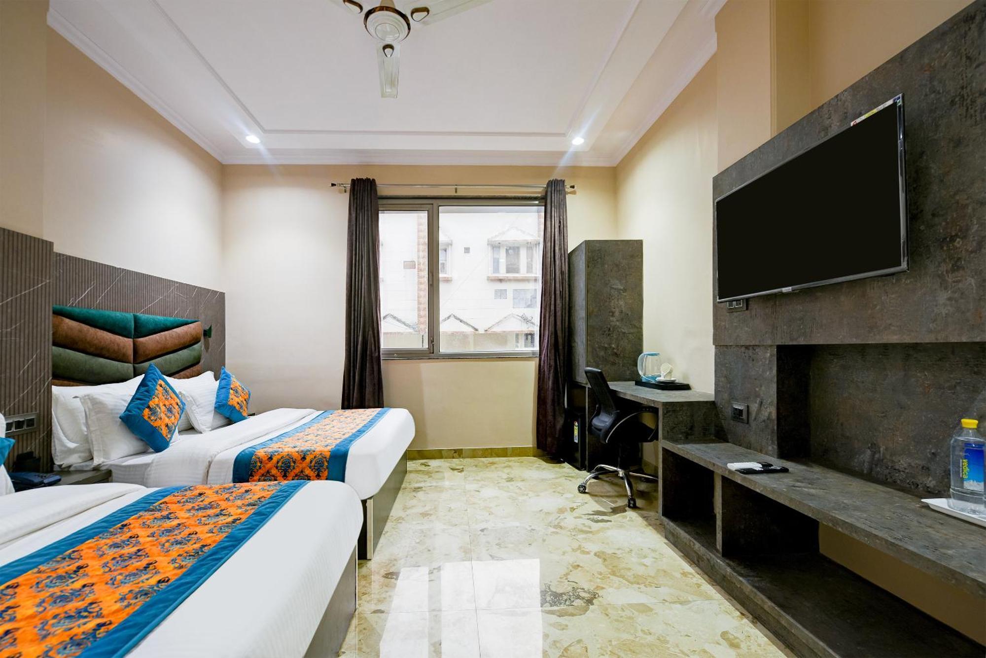 The Pearl Plaza Hotel In City Centre - Near New Delhi Railway Station Buitenkant foto