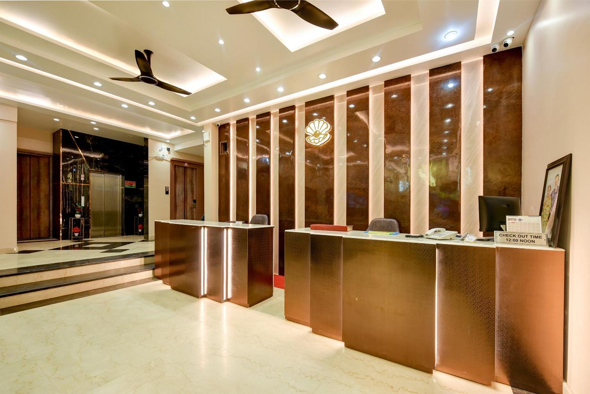 The Pearl Plaza Hotel In City Centre - Near New Delhi Railway Station Buitenkant foto