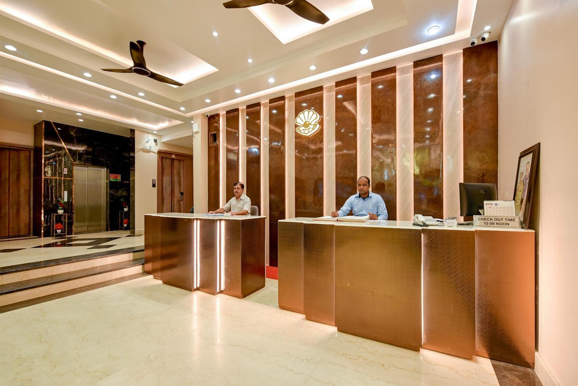 The Pearl Plaza Hotel In City Centre - Near New Delhi Railway Station Buitenkant foto